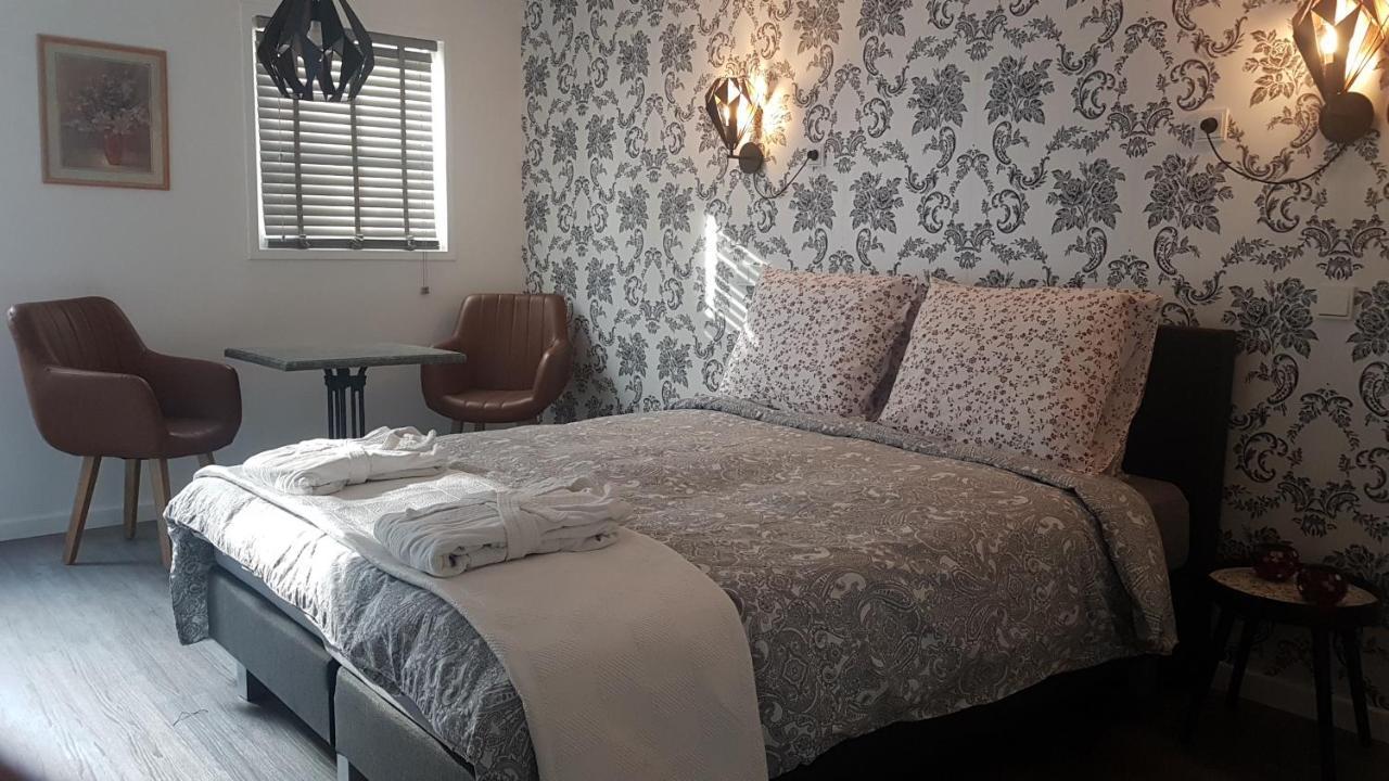 B&B de Valkenhorst Lelystad Exteriör bild